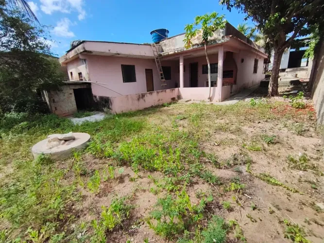 Galpão de 320 M², mais casa 4 Qts e um Kitnet de 200 M², Parque Aeroporto - Macaé - RJ