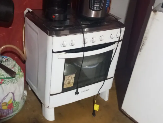 Vendo Fogão 6 bocas
