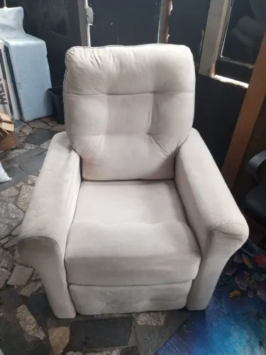 Poltrona reclinável