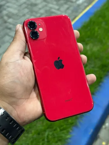 iPhone 11 Red 64gb impecável confira !