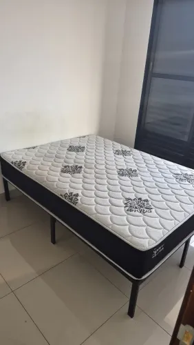 Cama e colchão