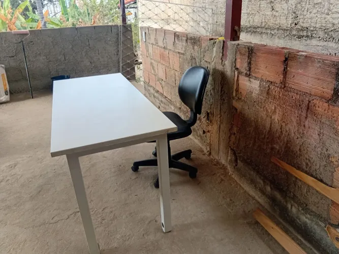 Mesa + cadeira