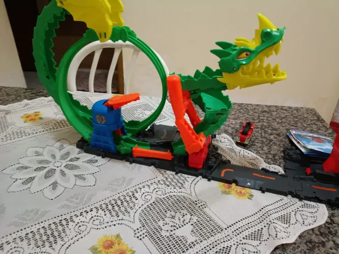 Pista Hotwheels do DRAGÃO 
