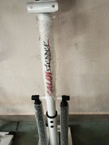 Vendo strepps com apoio de mão e cronometro
