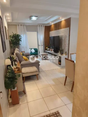 APARTAMENTO MOBILIADO à venda, 3 quartos, 1 suíte, 1 vaga, Tubalina - Uberlândia/MG