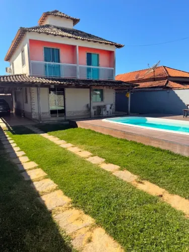 Lindo duplex no condomínio Girassóis disponível para locação