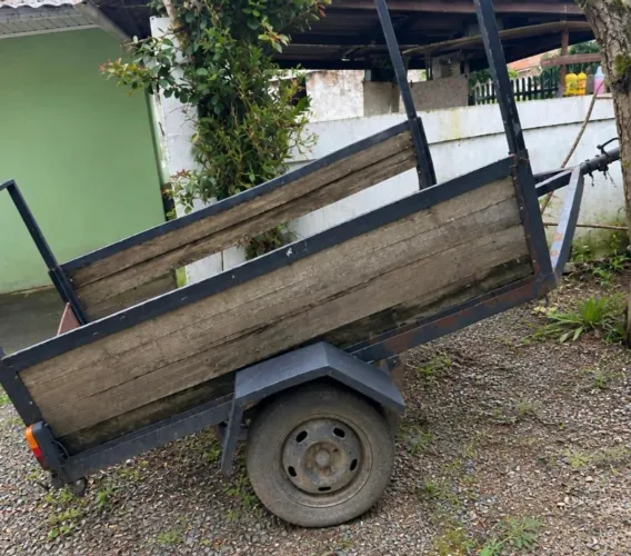 Vendo Carretinha usada