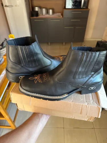 Bota country curta