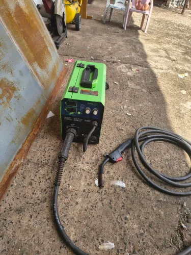Máquina de solda mig multiprocesso