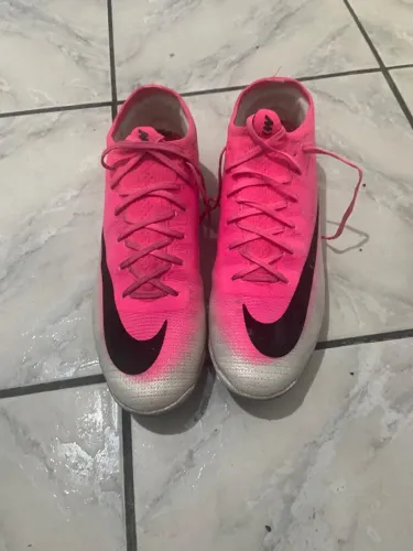 Chuteira Nike