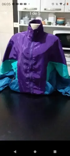 Jaqueta corta vento stranger things