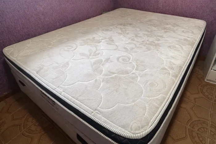 Colchão de casal Inducol New Desejo molas ensacadas