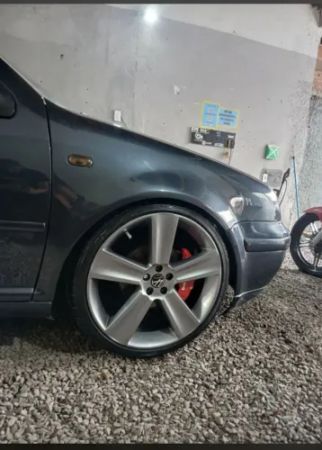 Volkswagen Golf 2.0/2.0 T. Flex Mec.(black & Silv) 2001