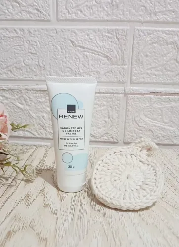 Gel de Limpeza Facial Renew Avon 