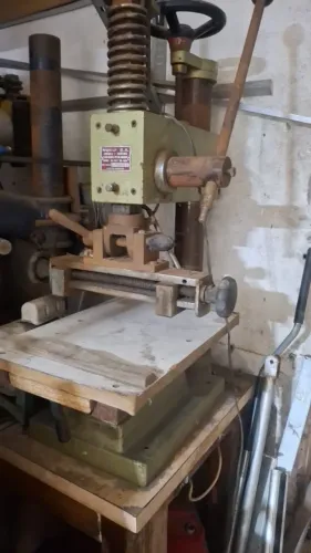 Máquina hot stamping Nugui TR2- 220volts funcionando