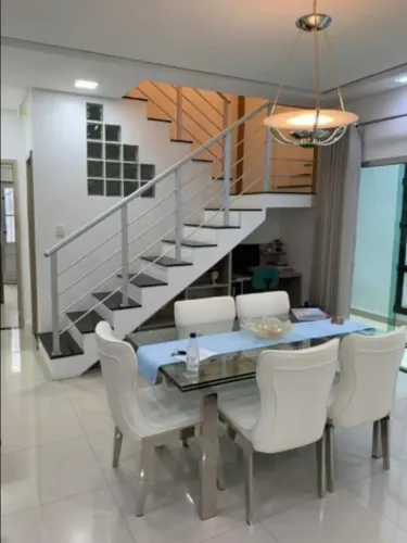 Alugo belíssima casa mobiliada com piscina, 4 suítes energia solar no Umarizal