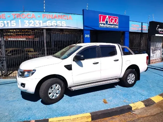 Ford Ranger XLS 2.5 16V 4X2 CD Flex 2014
