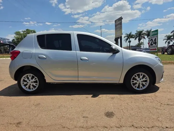Renault Sandero Zen Flex 1.0 12V 5P Mec. 2021