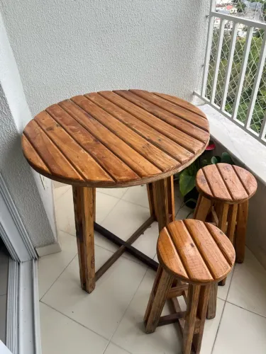 Linda mesa perfeito estado 