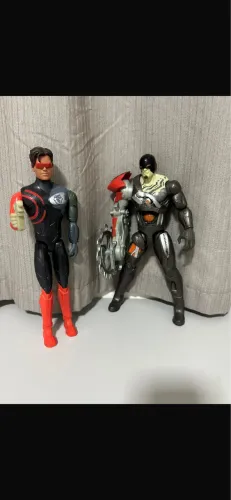 Max steel é vilão