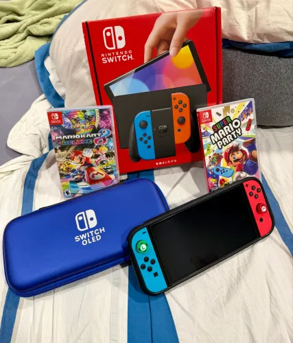 Nintendo Switch OLED Impecável + 1 Jogo + SD 256GB Oficial + Acessórios