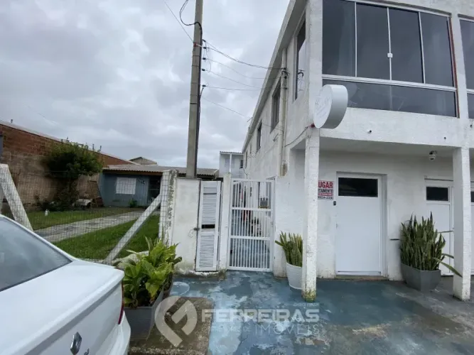 Locação Anual de Apartamento Mobiliado com 1 Dormitório em Imbé, Água, Luz e Internet Incl