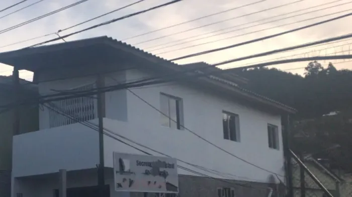 Aluga-se excelente casa - Agende sua visita!