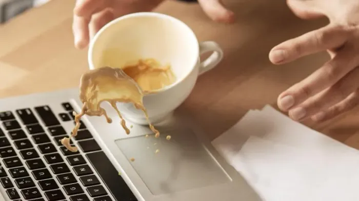 Derramou liquido em seu notebook ?