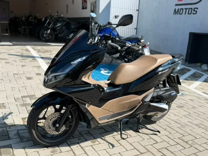 PCX 160 DLX ABS