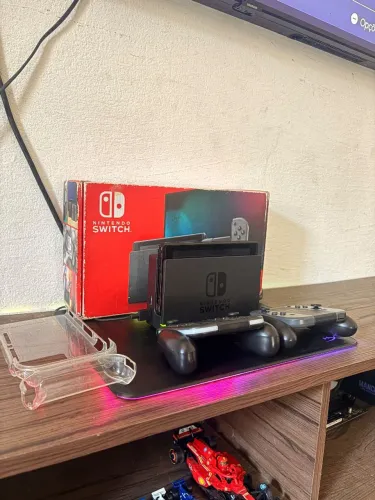 Nintendo Switch V2 Desbloqueado + Jogos