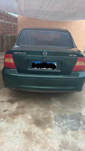 Chevrolet Vectra CD 2.2 16V / 2.0 16V Mec./aut. 2000