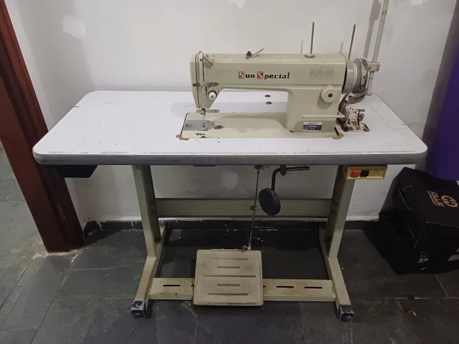 Maquina de costura reta industrial completa