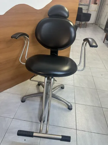 Cadeira para cabeleireiro ou barbearia