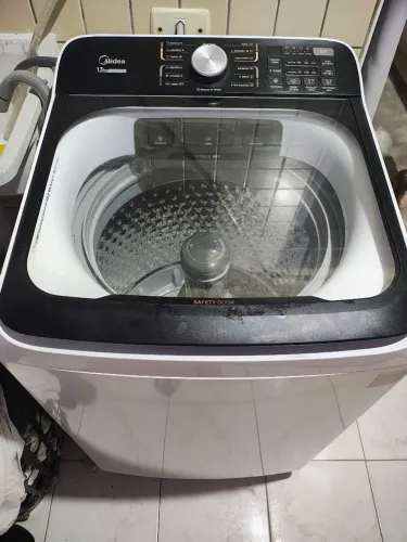 Máquina de lavar Midea 13 kg