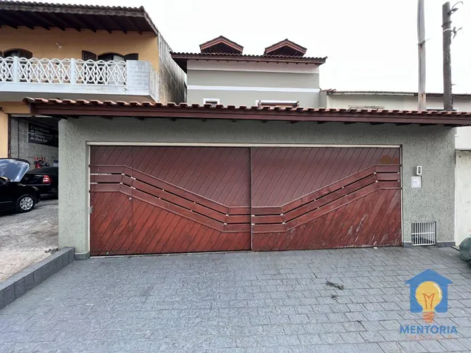 Casa com 3 dorms à Venda, á.t. 414 m² por R$ 898.000 - Núcleo Residencial Isabela - Taboão