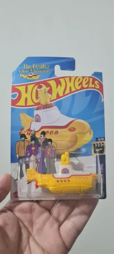 Hot wheels Yellow Submarine