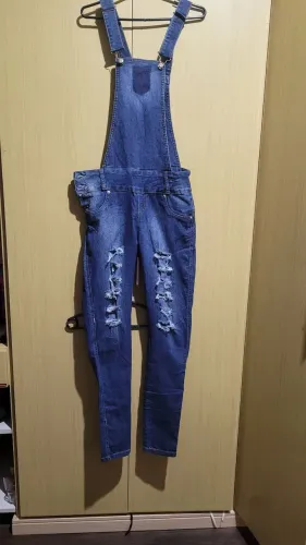 Jardineira jeans 