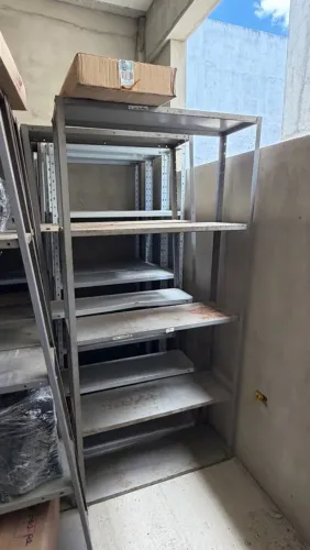 Prateleira metálica/de aço industrial desmontável, com 6 prateleiras (bandejas).