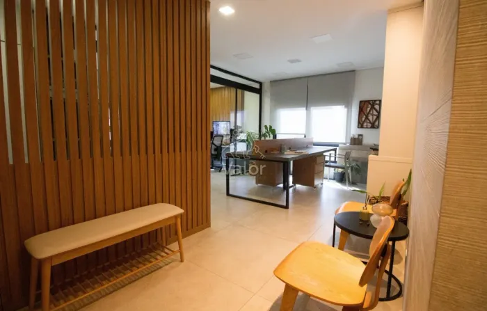 Sala Comercial no Bigorrilho | 46m² + Vaga de Garagem