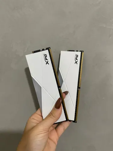 Memória RAM XPG Spectrix D50 RGB, 16GB (2x8GB)
