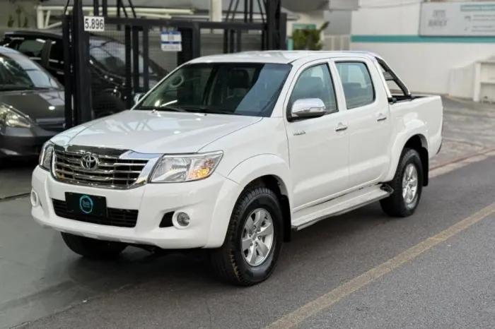 Toyota Hilux CD SRV 4X4 2.7 Flex 16V Aut. 2012