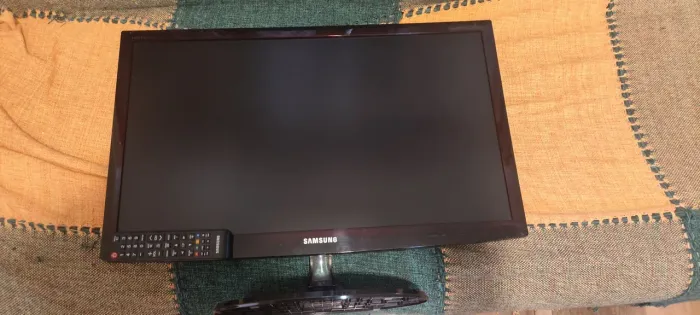 Televisão/Monitor Samsung 27 polegadas