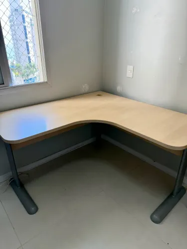 Vendo linda Escrivaninha em L
