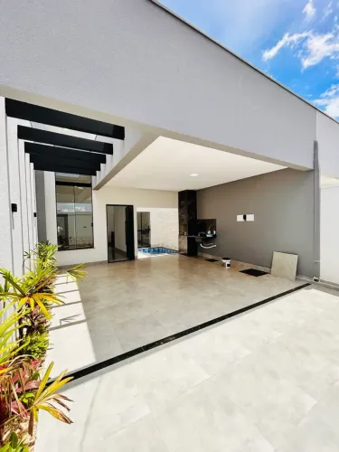 Casa no Vida Nova com piscina e 20 Mil de entrada