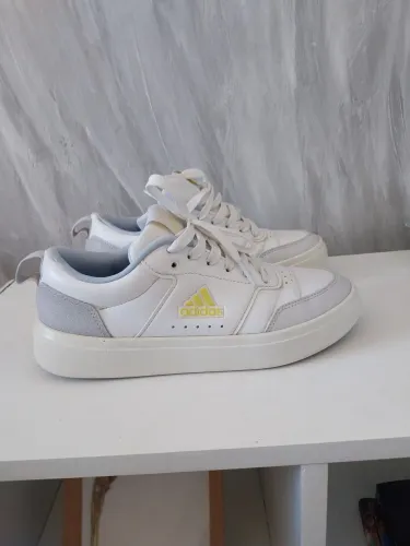 Tênis Adidas Original 35