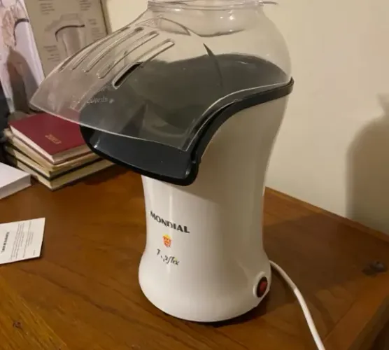 VENDO PIPOQUEIRA ELÉTRICA MONDIAL