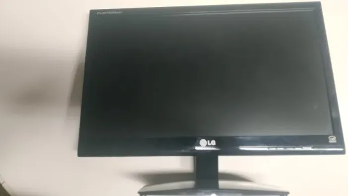 Monitor LG Flatron E2041C | Ótimo Estado