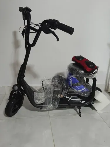 Vende-se patinete elétrico infantil