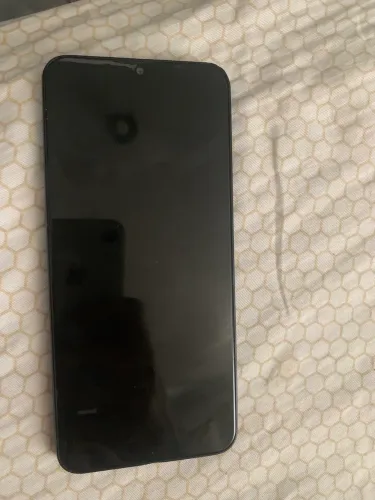 Celular quebrado para consertar ou retirar peças 