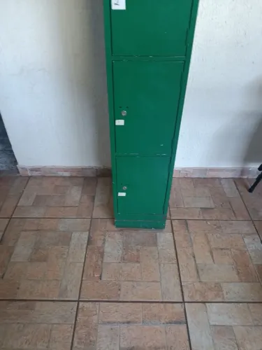 Armário de aço para escritório